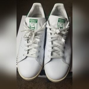 Mens. Stan Smith Adidas White/ Green Shoes. Size 12